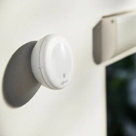 Somfy 2401219 - Sunis Wirefree Io | Capteur De Soleil Extérieur Sans Fil | Fonctionne Avec TaHoma (switch) Ou Une Télécommande 5 Somfy 2401219 - Sunis Wirefree Io | Capteur De Soleil Extérieur Sans Fil | Fonctionne Avec TaHoma (switch) Ou Une Télécommande – Image 3